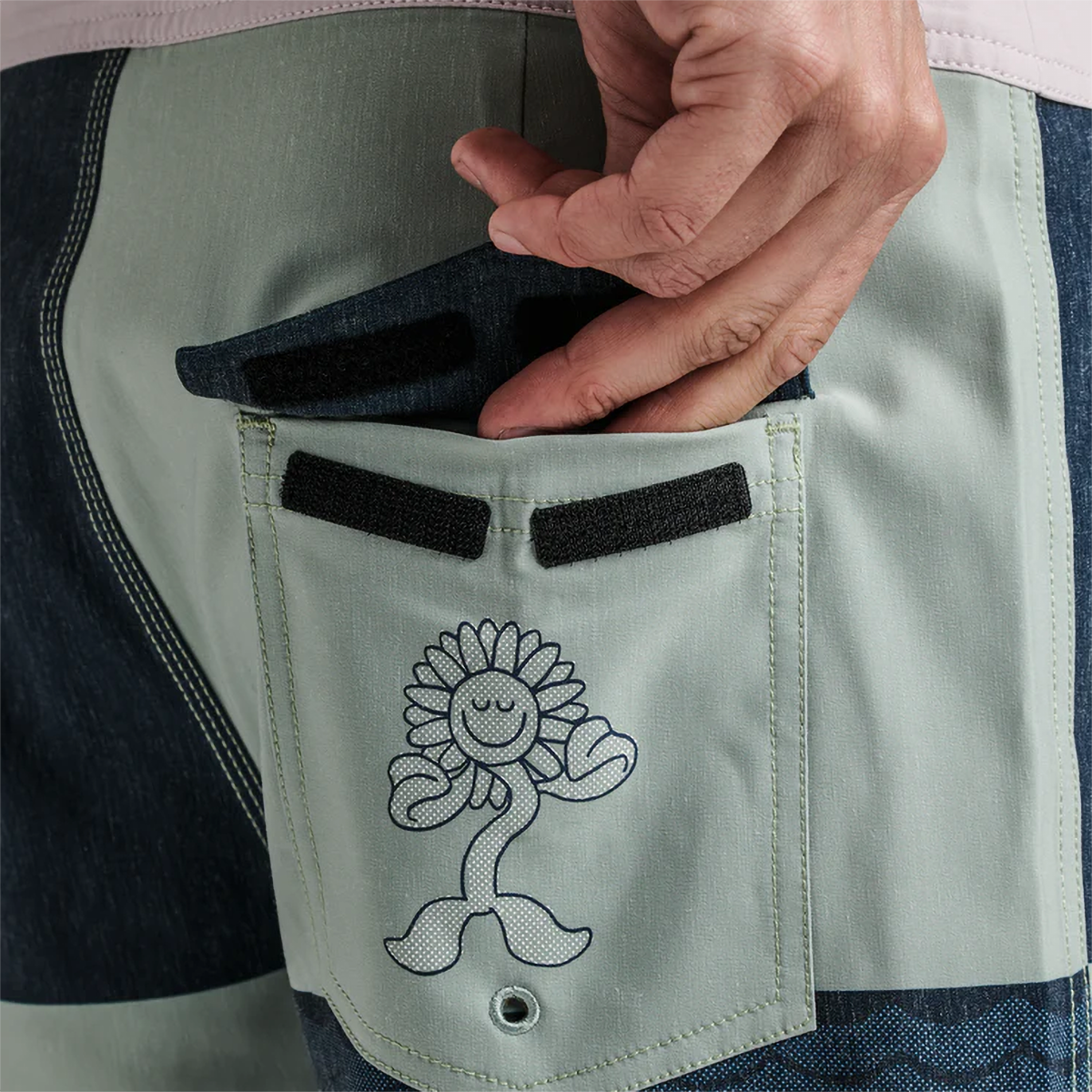  Men's Passage 17"
