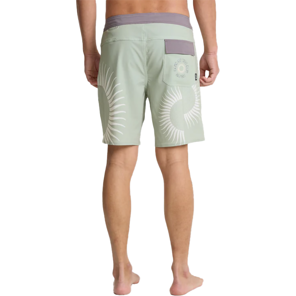  Men's Passage 18.5"