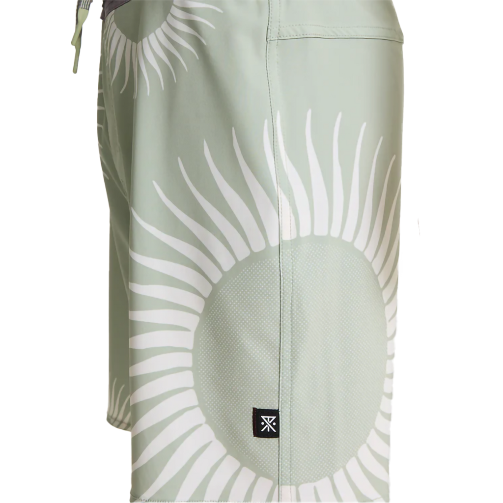  Men's Passage 18.5"
