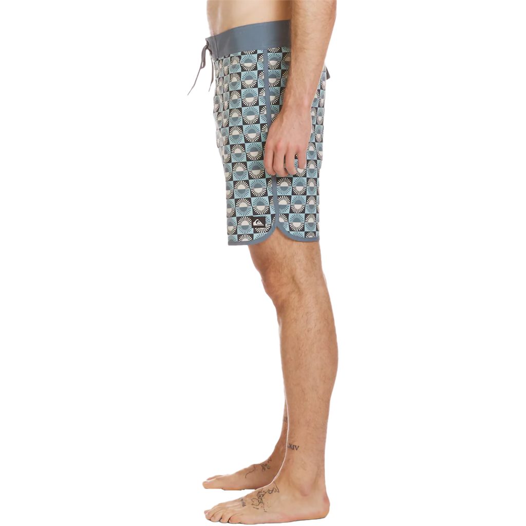 Quiksilver Surfsilk Scallop 19"